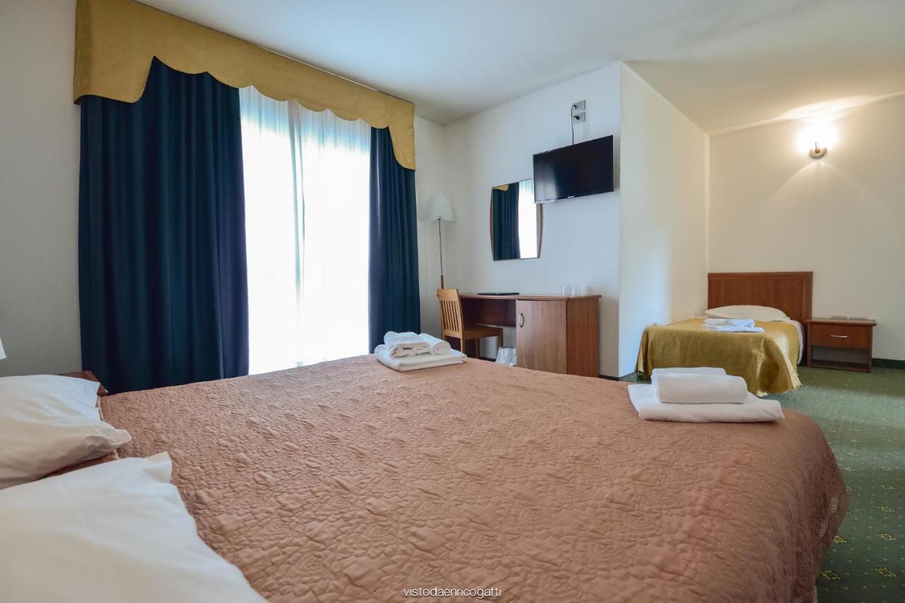 Standard Hotel Udine Pradamano Exterior foto